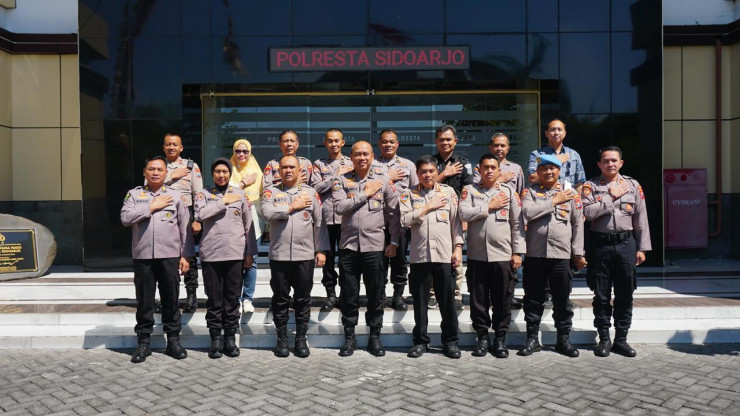 Puslitbang Polri Tinjau Kendaraan Dinas Operasional di Polresta Sidoarjo