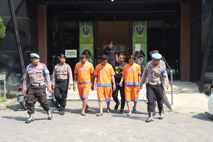 Polresta Sidoarjo Amankan Tiga Tersangka Kasus Pengeroyokan Gunakan Sajam