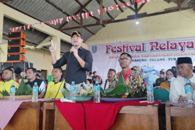 Teknologi lampu ramah lingkungan dikenalkan pada Festival Nelayan Karangagung